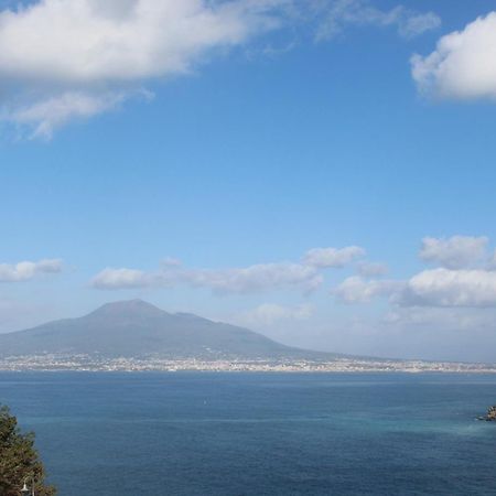Casalulu Holiday Home - Lovely Apartment Sorrento Coast Vico Equense Eksteriør billede